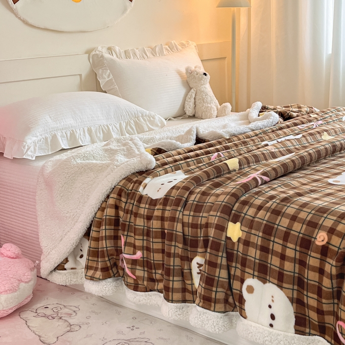 91家纺网 家纺一手货源 找家纺 川悦生活 2025新款牛奶绒羊羔绒毯子毛毯 毛毯茶酥小熊