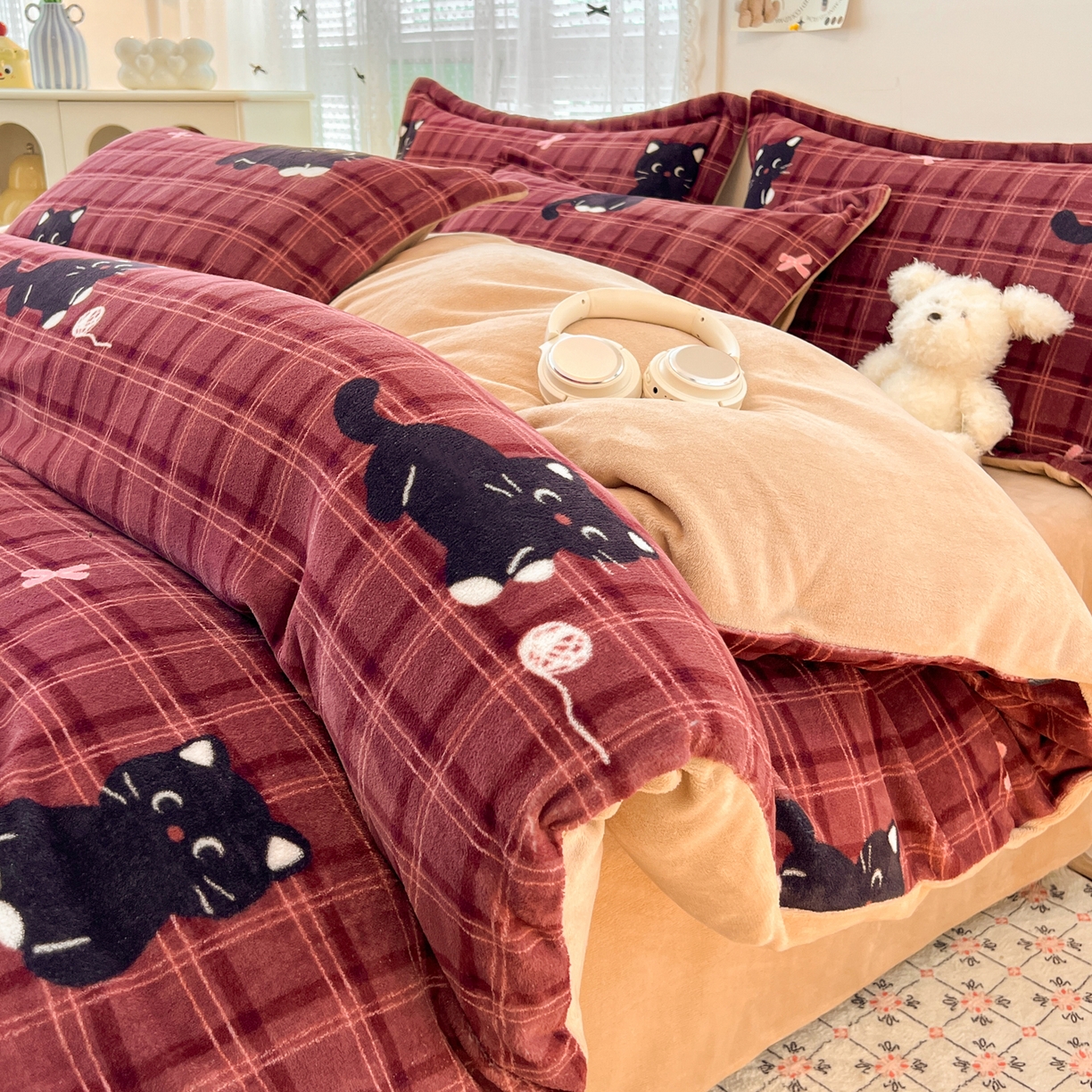 91家纺网 家纺一手货源 找家纺 （总）启发 2025新款高克重小清新牛奶绒印花四件套