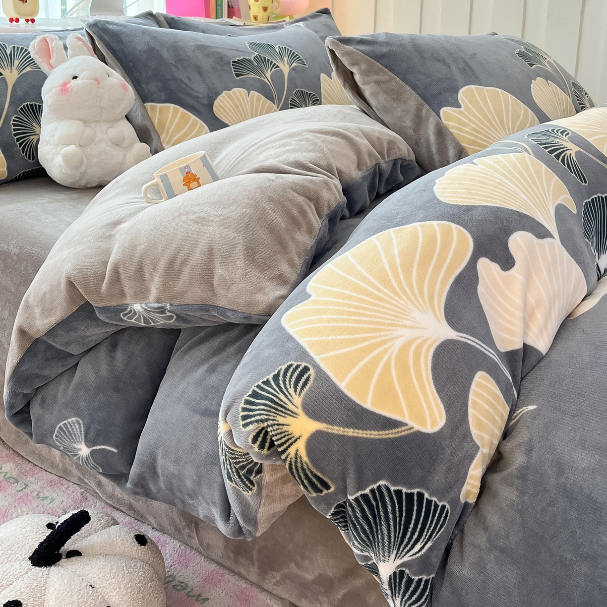 91家纺网 家纺一手货源 找家纺 （总）启发 2025新款高克重小清新牛奶绒印花四件套