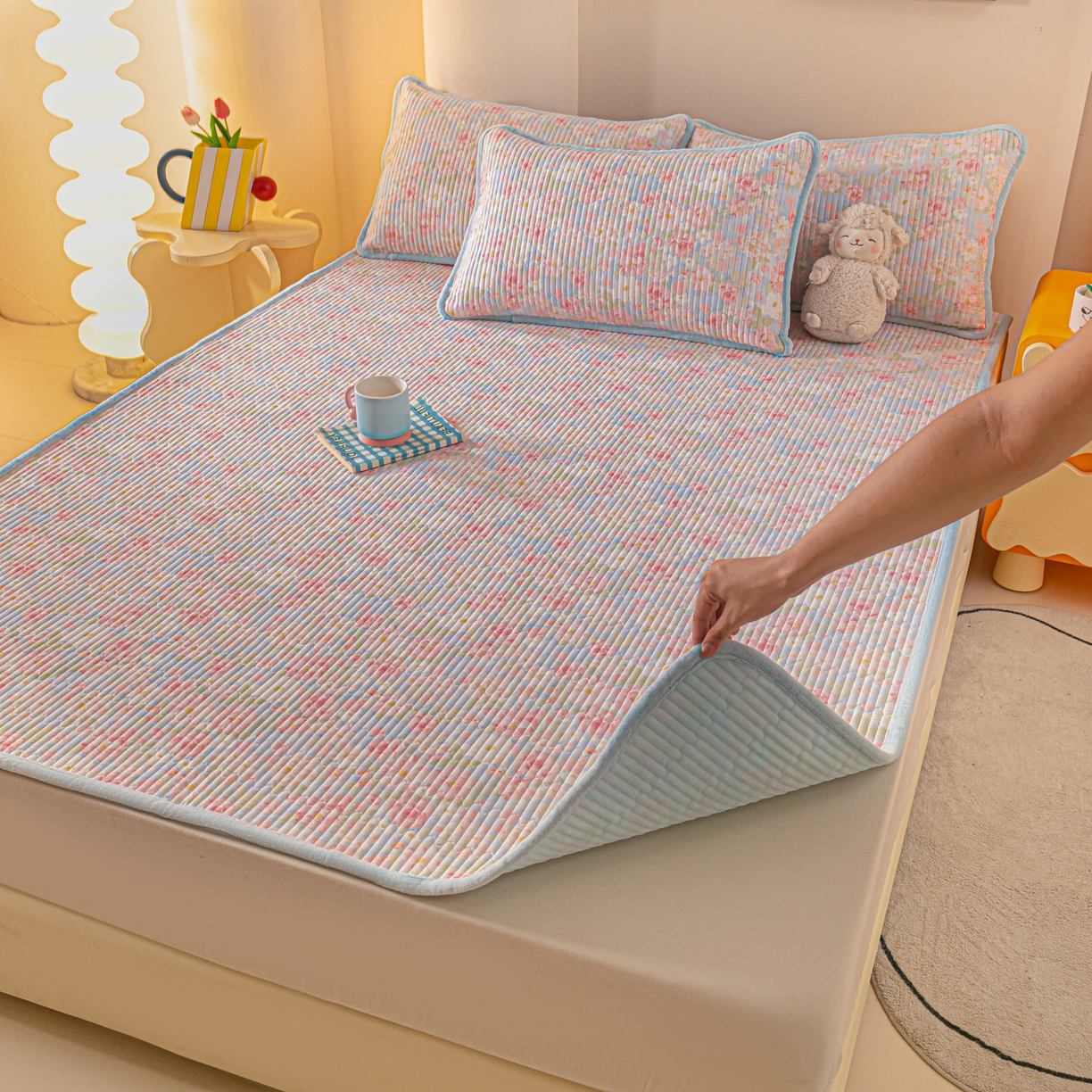 91家纺网 家纺一手货源 找家纺 恒尚居 2025新款A版全棉B版牛奶绒夹棉床褥垫A类四季可用学生床垫-秋冬款三件套系列二 梦幻【A纯棉-B牛奶绒】