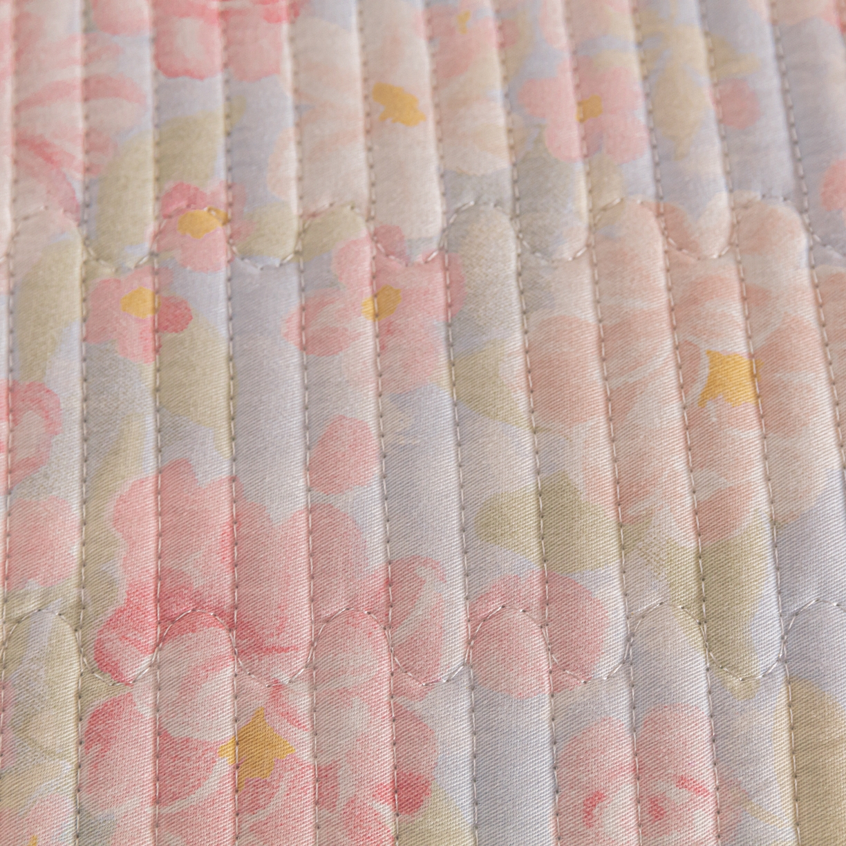 91家纺网 家纺一手货源 找家纺 恒尚居 2025新款A版全棉B版牛奶绒夹棉床褥垫A类四季可用学生床垫-秋冬款三件套系列二 梦幻【A纯棉-B牛奶绒】