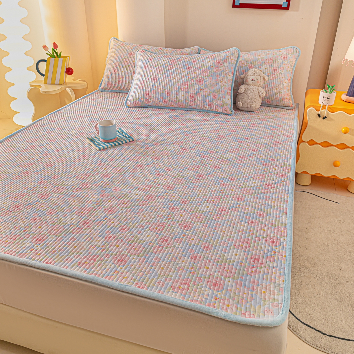 91家纺网 家纺一手货源 找家纺 恒尚居 2025新款A版全棉B版牛奶绒夹棉床褥垫A类四季可用学生床垫-秋冬款三件套系列二 梦幻【A纯棉-B牛奶绒】