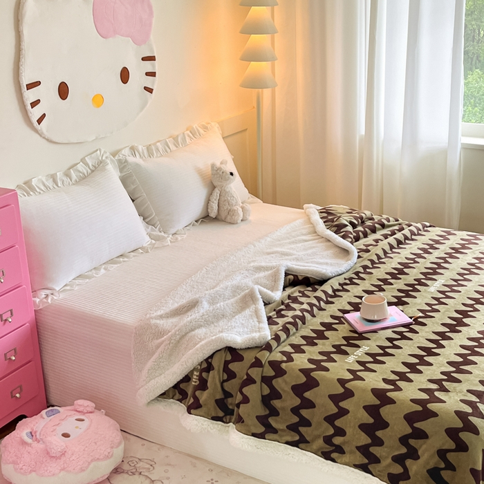 91家纺网 家纺一手货源 找家纺 川悦生活 2025新款牛奶绒羊羔绒毯子毛毯 毛毯简一轻咖