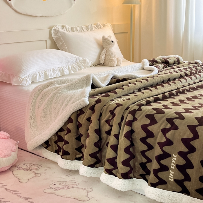 91家纺网 家纺一手货源 找家纺 川悦生活 2025新款牛奶绒羊羔绒毯子毛毯 毛毯简一轻咖