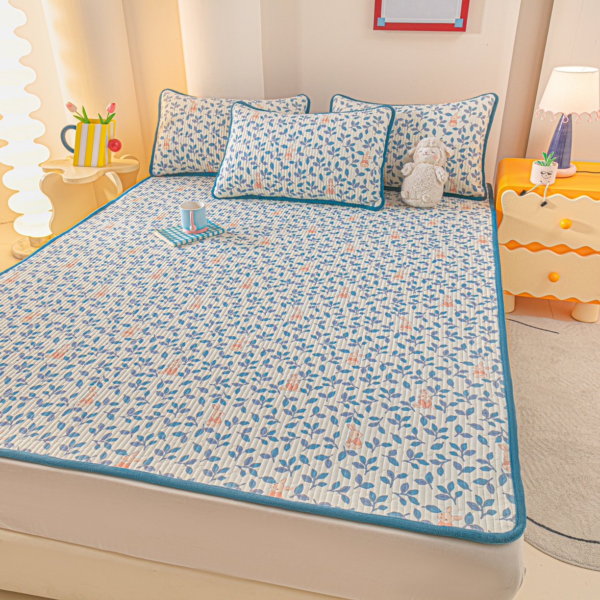 91家纺网 家纺一手货源 找家纺 恒尚居 2025新款A版全棉B版牛奶绒夹棉床褥垫A类四季可用学生床垫-秋冬款三件套系列一 菲菲兔【A纯棉-B牛奶绒】