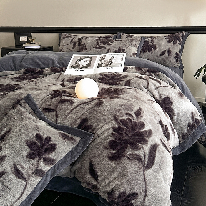 91家纺网 家纺一手货源 找家纺 （总）绒世界 2025秋冬新款丹麦绒宽边牛奶绒四件套