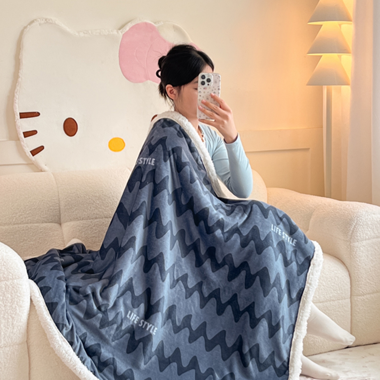 91家纺网 家纺一手货源 找家纺 川悦生活 2025新款牛奶绒羊羔绒毯子毛毯 毛毯简一轻蓝