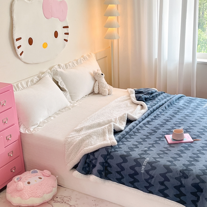 91家纺网 家纺一手货源 找家纺 川悦生活 2025新款牛奶绒羊羔绒毯子毛毯 毛毯简一轻蓝