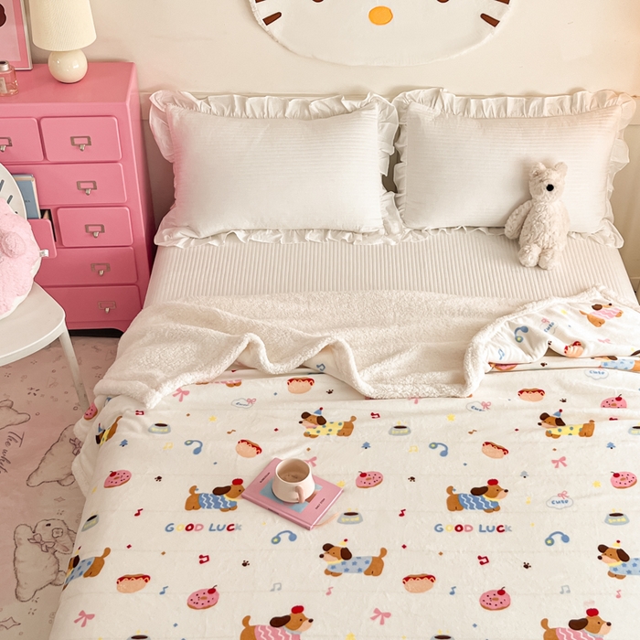 91家纺网 家纺一手货源 找家纺 川悦生活 2025新款牛奶绒羊羔绒毯子毛毯 毛毯快乐腊肠