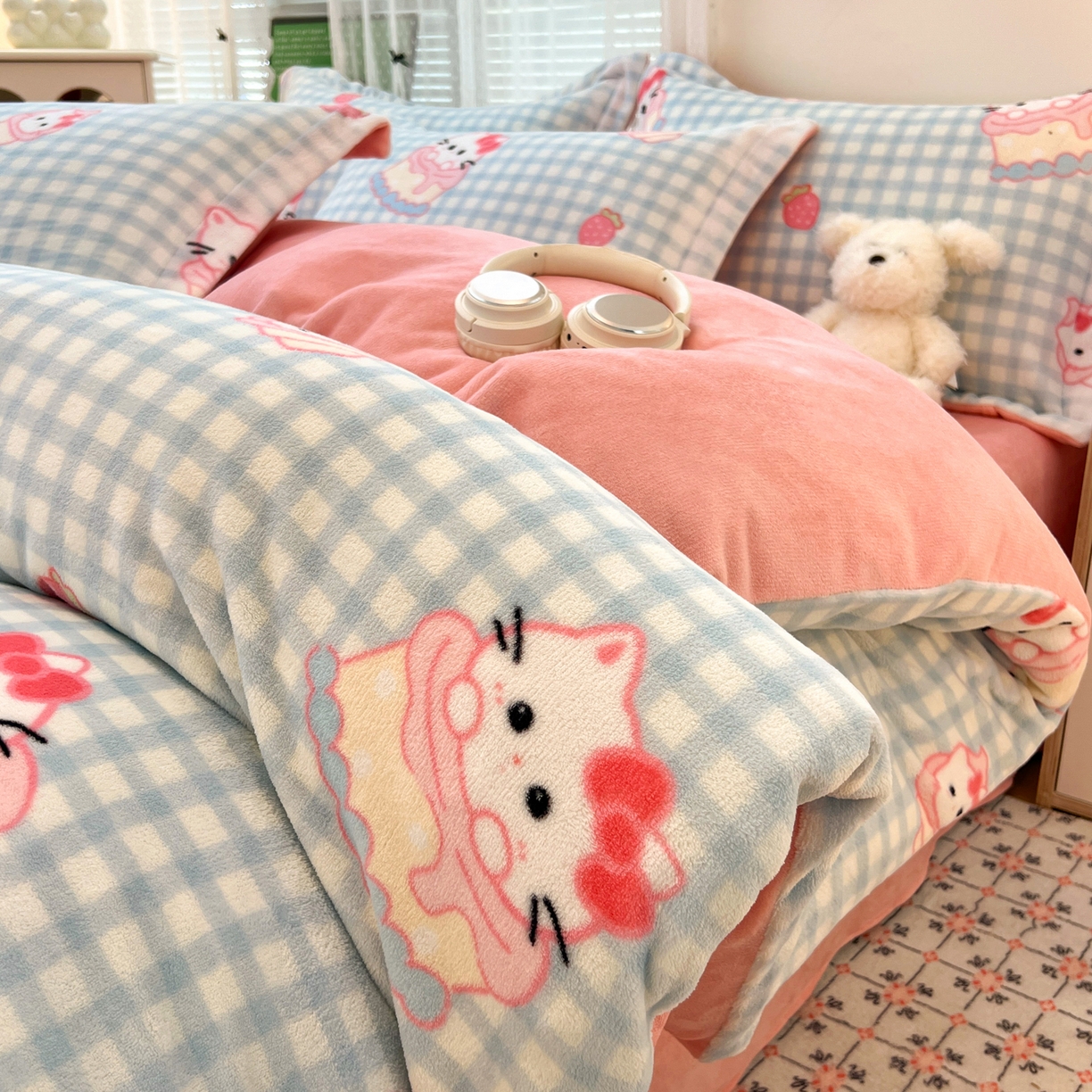 启发 2025新款高克重小清新牛奶绒印花四件套 蛋糕Kitty