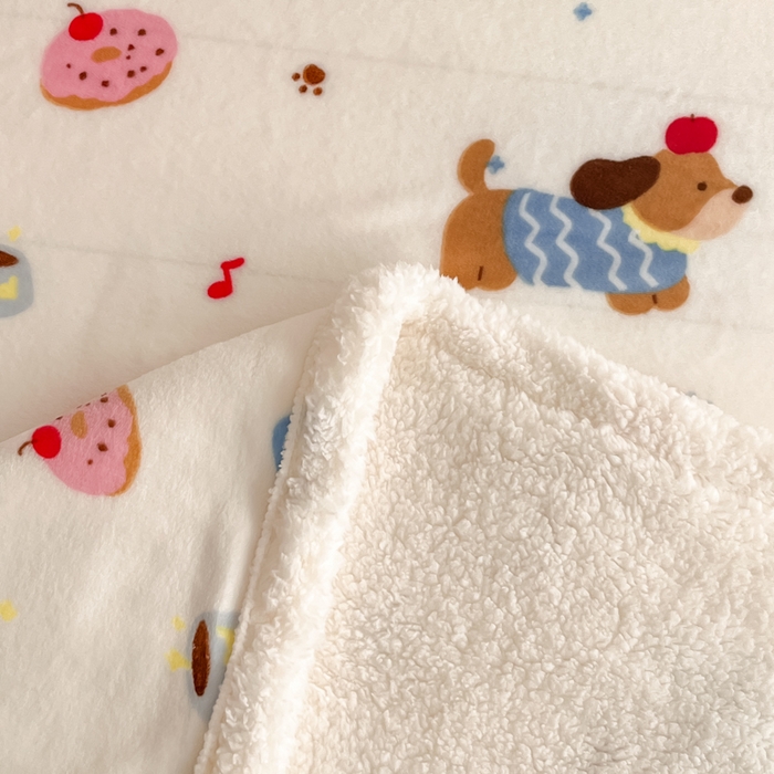 91家纺网 家纺一手货源 找家纺 川悦生活 2025新款牛奶绒羊羔绒毯子毛毯 毛毯快乐腊肠