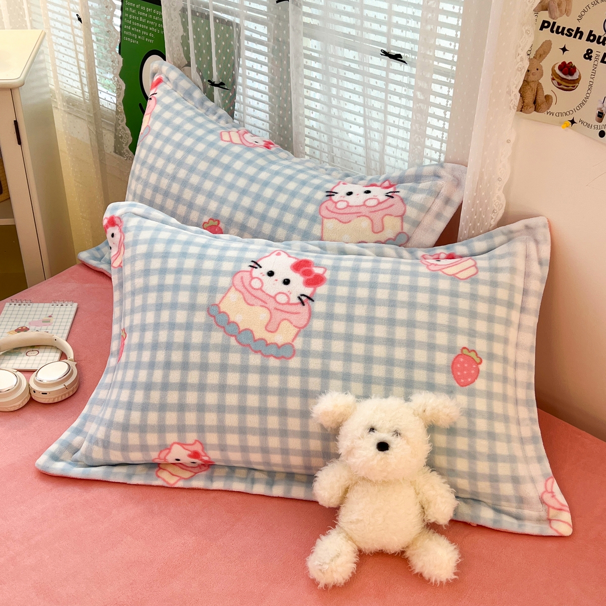 91家纺网 家纺一手货源 找家纺 启发 2025新款高克重小清新牛奶绒印花四件套 蛋糕Kitty