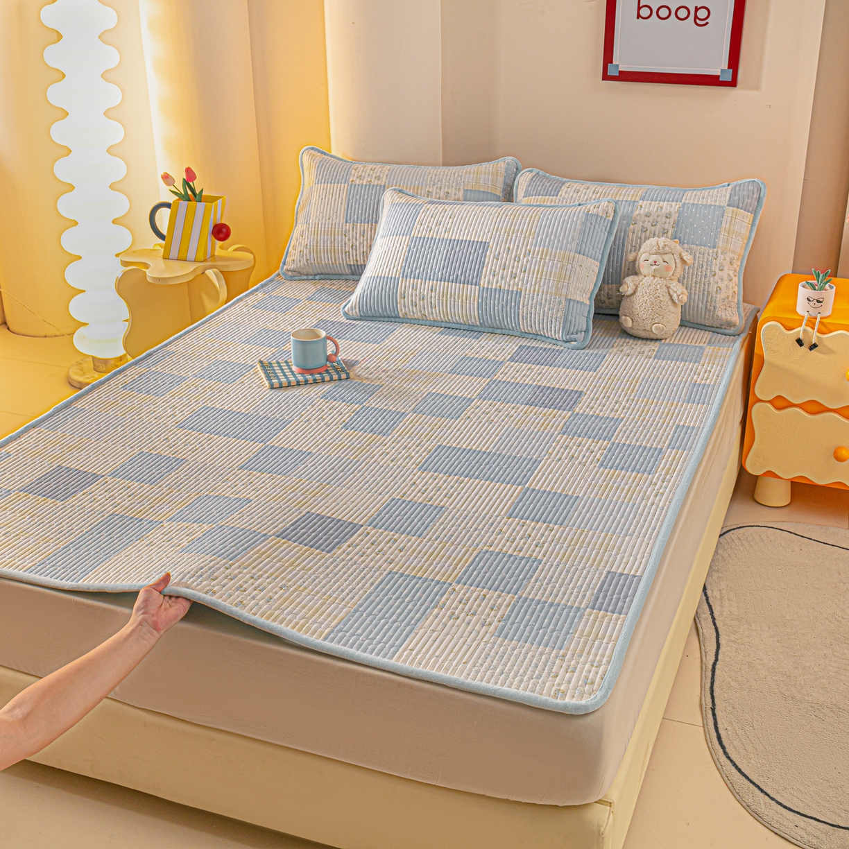 91家纺网 家纺一手货源 找家纺 恒尚居 2025新款A版全棉B版牛奶绒夹棉床褥垫A类四季可用学生床垫-秋冬款三件套系列三 芳菲-蓝【A纯棉-B牛奶绒】