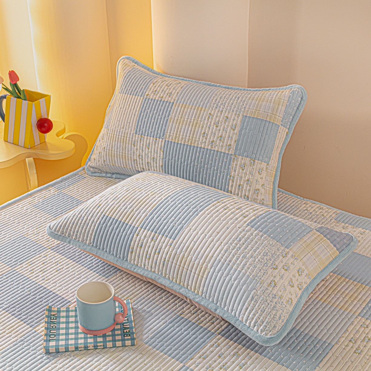 91家纺网 家纺一手货源 找家纺 恒尚居 2025新款A版全棉B版牛奶绒夹棉床褥垫A类四季可用学生床垫-秋冬款三件套系列三 芳菲-蓝【A纯棉-B牛奶绒】