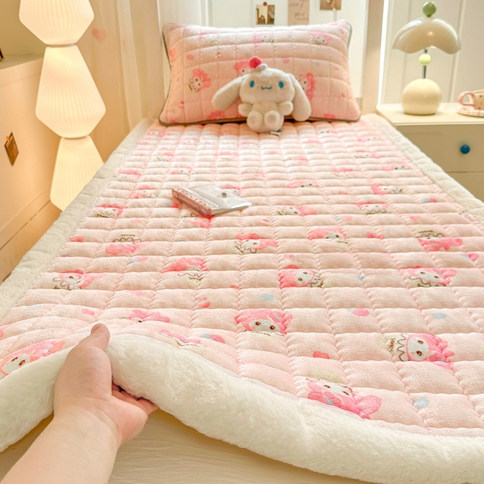 91家纺网 家纺一手货源 找家纺 （总）韩巢家纺 2025款秋冬季上下铺牛奶绒床垫床护垫学生床褥子宿舍寝室床褥铺底