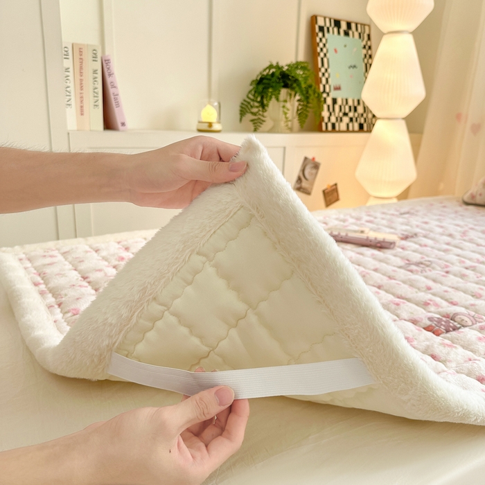 91家纺网 家纺一手货源 找家纺 韩巢家纺 2025款秋冬季上下铺牛奶绒床垫床护垫学生床褥子宿舍寝室床褥铺底 暖绒-小兔舞