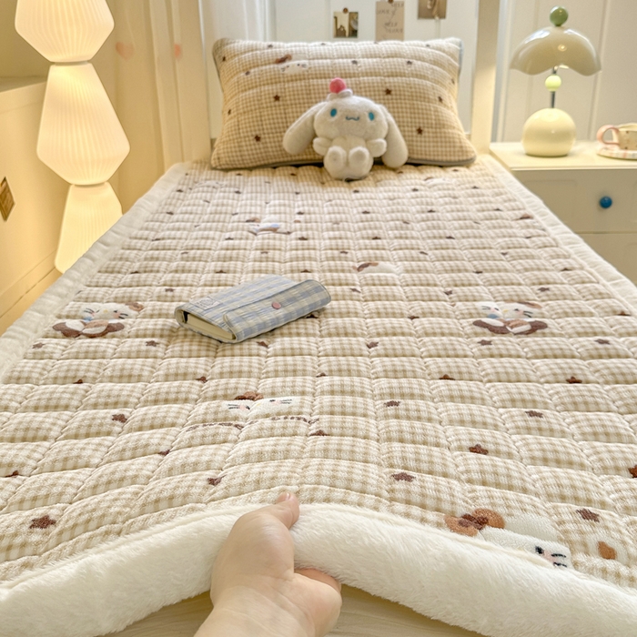 91家纺网 家纺一手货源 找家纺 韩巢家纺 2025款秋冬季上下铺牛奶绒床垫床护垫学生床褥子宿舍寝室床褥铺底 暖绒-可爱猫星