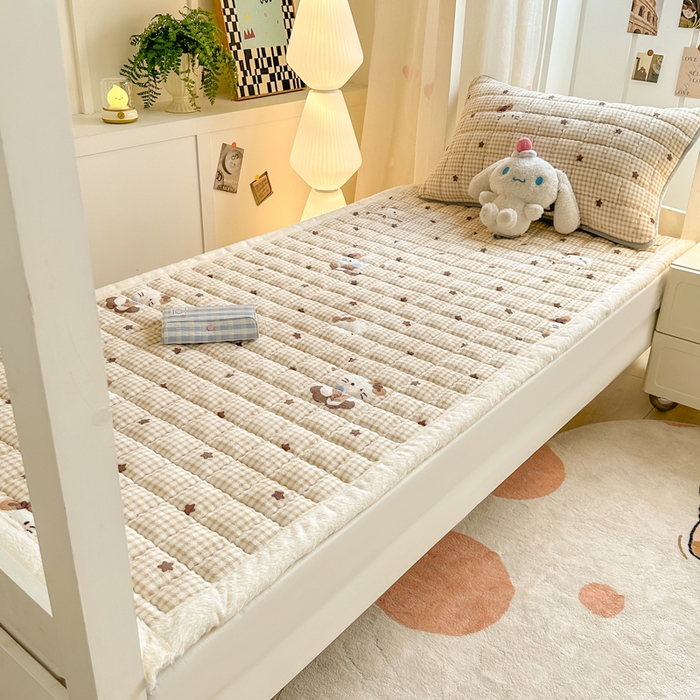 91家纺网 家纺一手货源 找家纺 韩巢家纺 2025款秋冬季上下铺牛奶绒床垫床护垫学生床褥子宿舍寝室床褥铺底 暖绒-可爱猫星