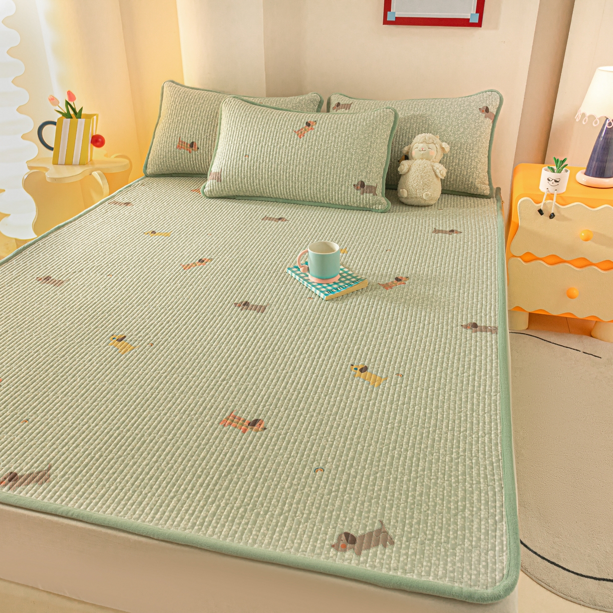 91家纺网 家纺一手货源 找家纺 恒尚居 2025新款A版全棉B版牛奶绒夹棉床褥垫A类四季可用学生床垫-秋冬款三件套系列一 布丁狗【A纯棉-B牛奶绒】