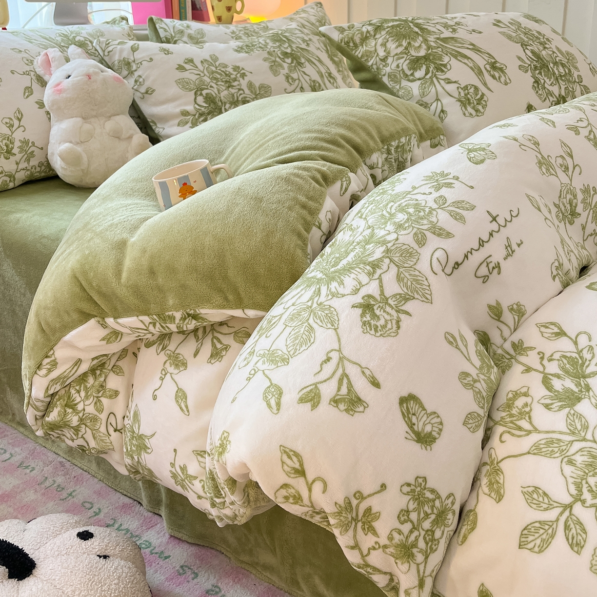 启发 2025新款高克重小清新牛奶绒印花四件套 法式浪漫