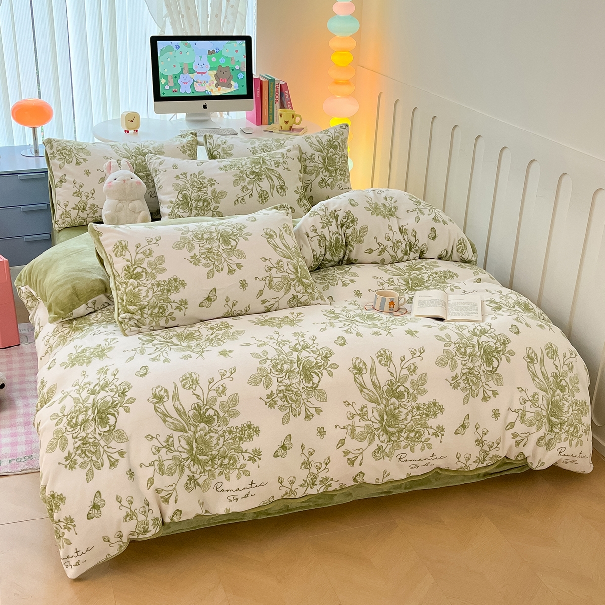 91家纺网 家纺一手货源 找家纺 启发 2025新款高克重小清新牛奶绒印花四件套 法式浪漫