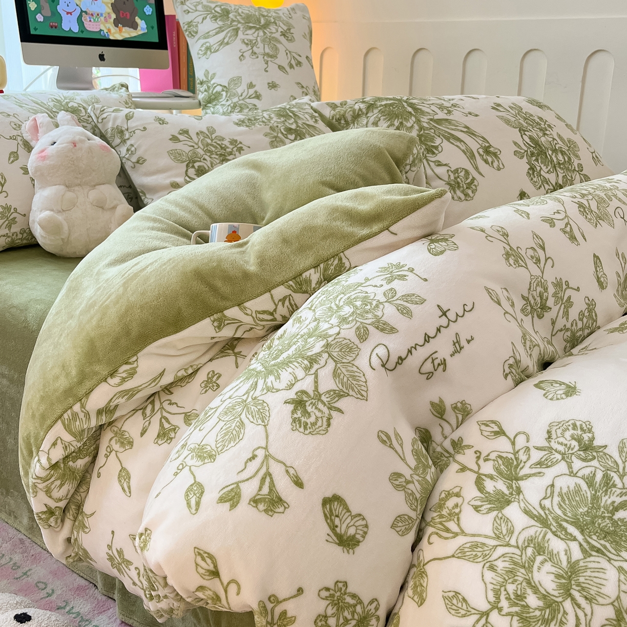 91家纺网 家纺一手货源 找家纺 启发 2025新款高克重小清新牛奶绒印花四件套 法式浪漫