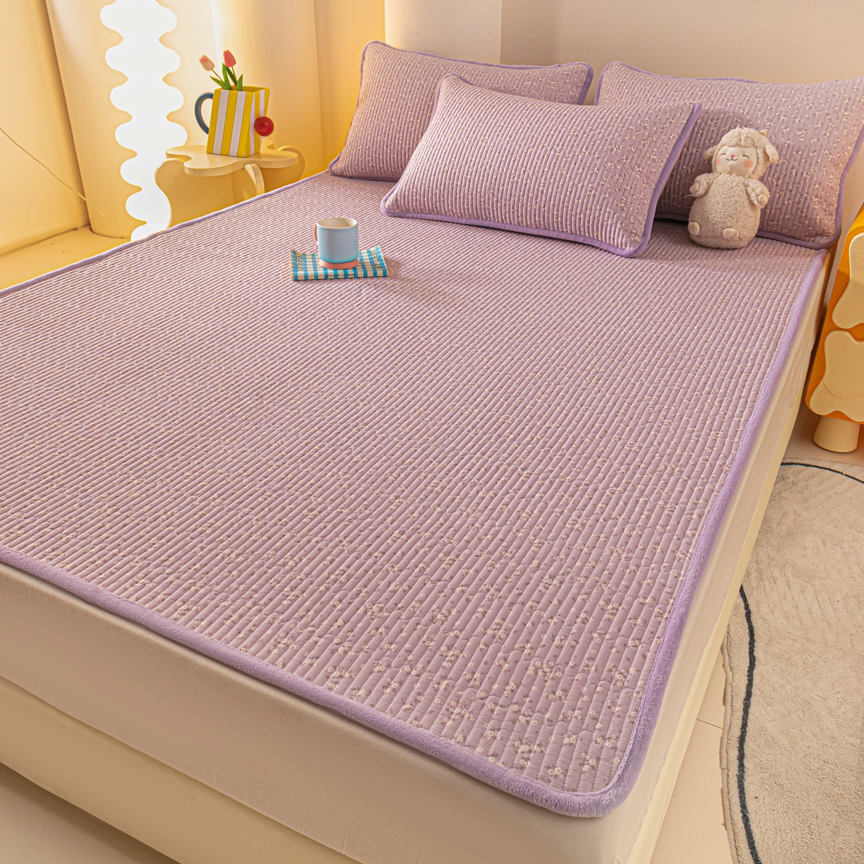 91家纺网 家纺一手货源 找家纺 恒尚居 2025新款A版全棉B版牛奶绒夹棉床褥垫A类四季可用学生床垫-秋冬款三件套系列三 花言【A纯棉-B牛奶绒】