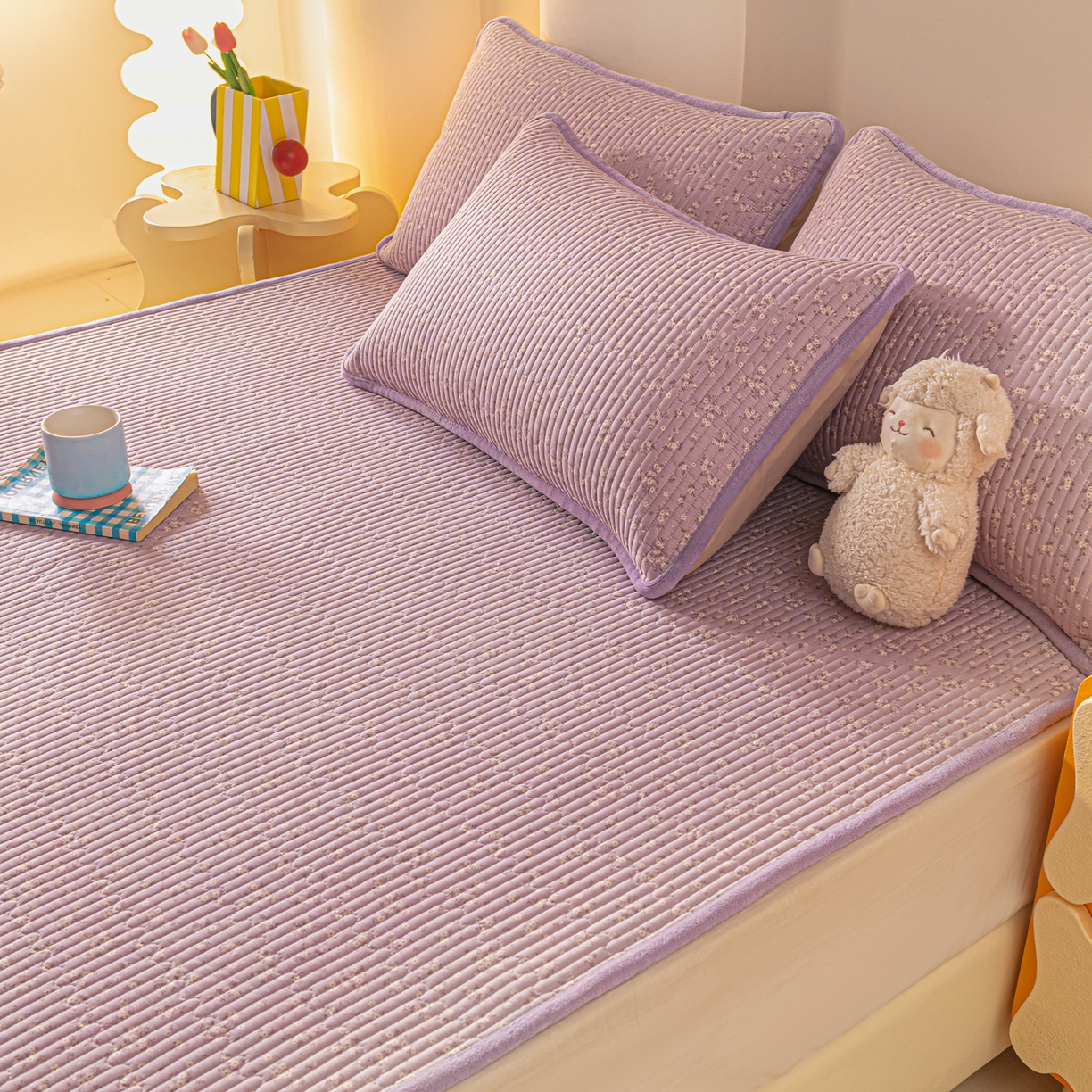 91家纺网 家纺一手货源 找家纺 恒尚居 2025新款A版全棉B版牛奶绒夹棉床褥垫A类四季可用学生床垫-秋冬款三件套系列三 花言【A纯棉-B牛奶绒】