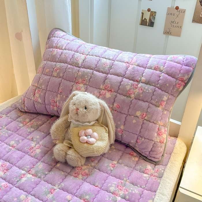 91家纺网 家纺一手货源 找家纺 韩巢家纺 2025款秋冬季上下铺牛奶绒床垫床护垫学生床褥子宿舍寝室床褥铺底 暖绒-罗兰雨