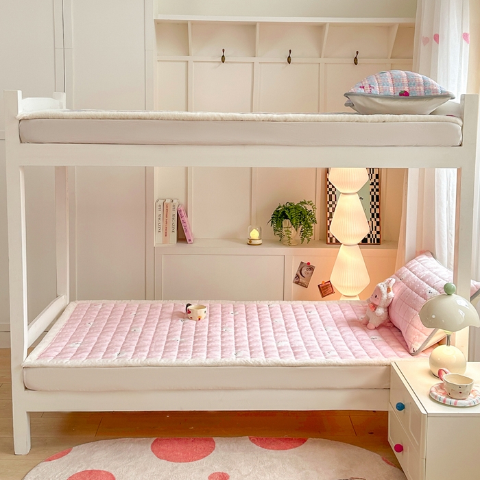 91家纺网 家纺一手货源 找家纺 韩巢家纺 2025款秋冬季上下铺牛奶绒床垫床护垫学生床褥子宿舍寝室床褥铺底 暖绒-绒绒小狗-粉