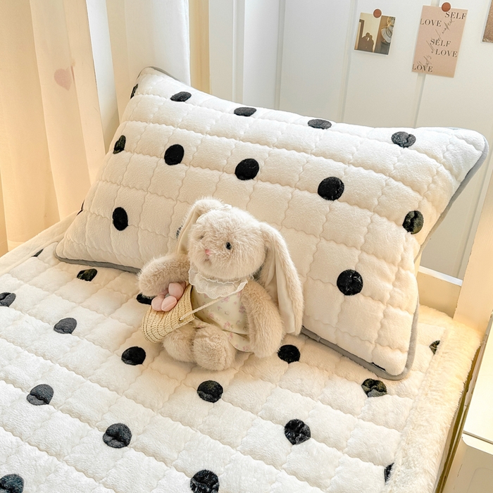 91家纺网 家纺一手货源 找家纺 韩巢家纺 2025款秋冬季上下铺牛奶绒床垫床护垫学生床褥子宿舍寝室床褥铺底 暖绒-米珍珠