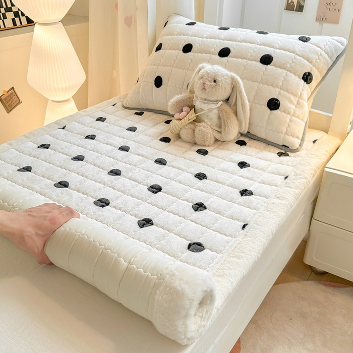 91家纺网 家纺一手货源 找家纺 韩巢家纺 2025款秋冬季上下铺牛奶绒床垫床护垫学生床褥子宿舍寝室床褥铺底 暖绒-米珍珠