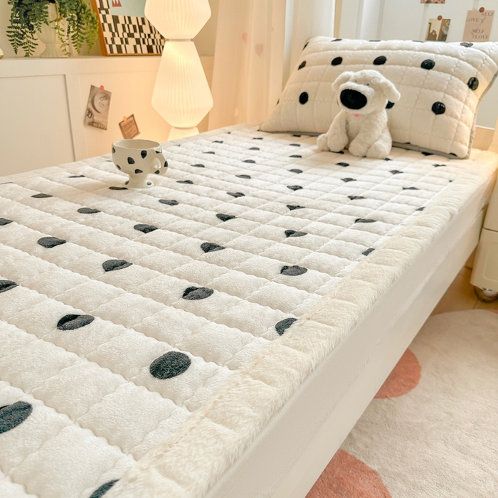 91家纺网 家纺一手货源 找家纺 韩巢家纺 2025款秋冬季上下铺牛奶绒床垫床护垫学生床褥子宿舍寝室床褥铺底 暖绒-米珍珠