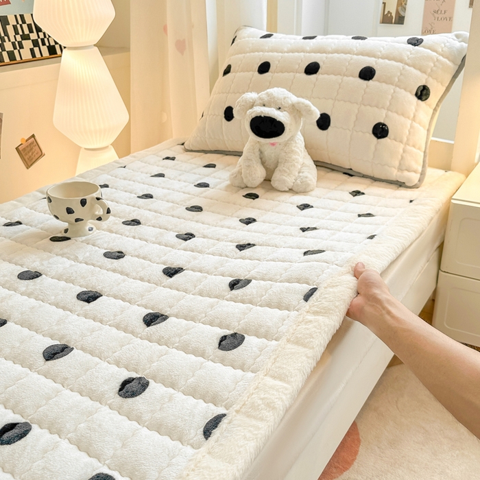 91家纺网 家纺一手货源 找家纺 韩巢家纺 2025款秋冬季上下铺牛奶绒床垫床护垫学生床褥子宿舍寝室床褥铺底 暖绒-米珍珠