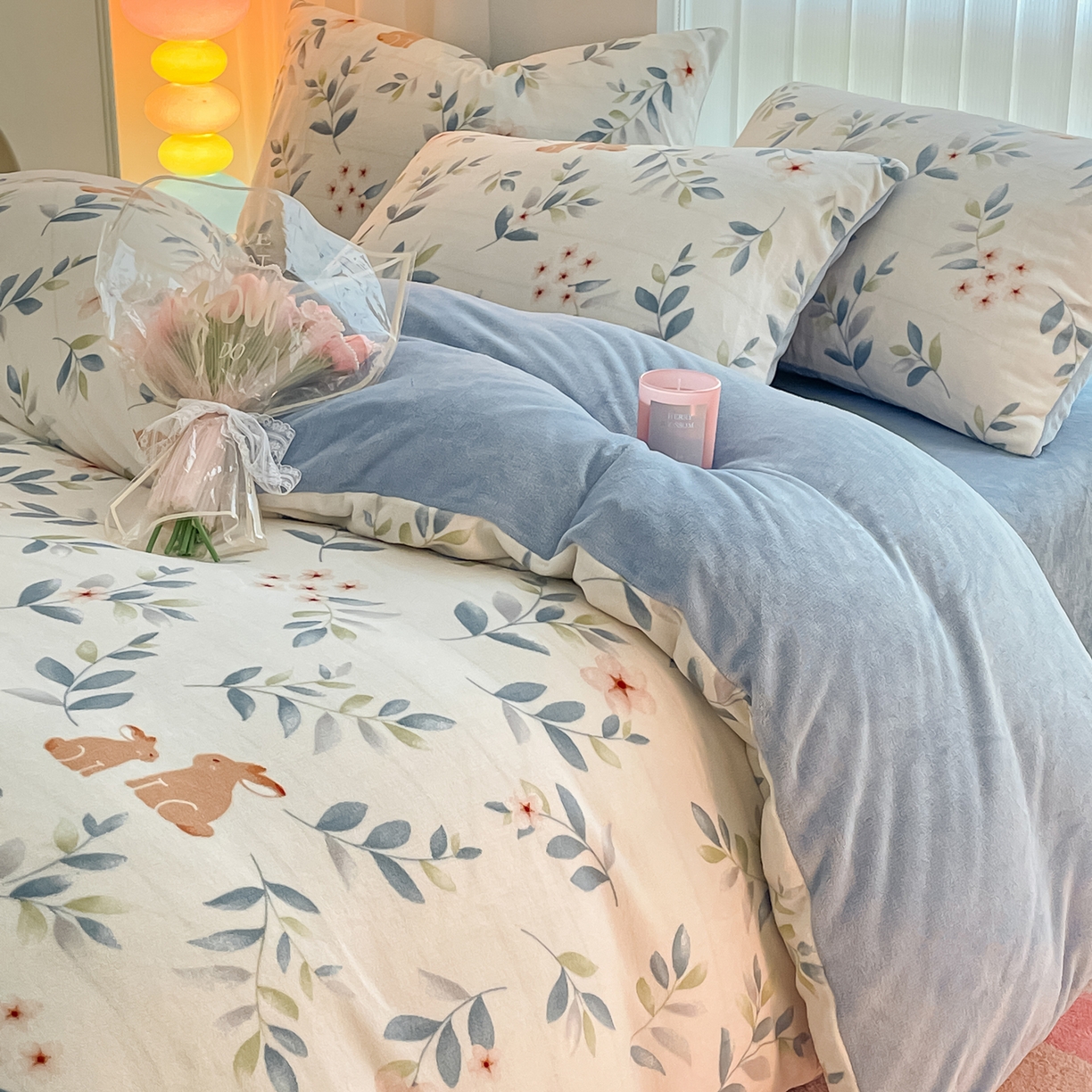 91家纺网 家纺一手货源 找家纺 启发 2025新款高克重小清新牛奶绒印花四件套 菲菲兔