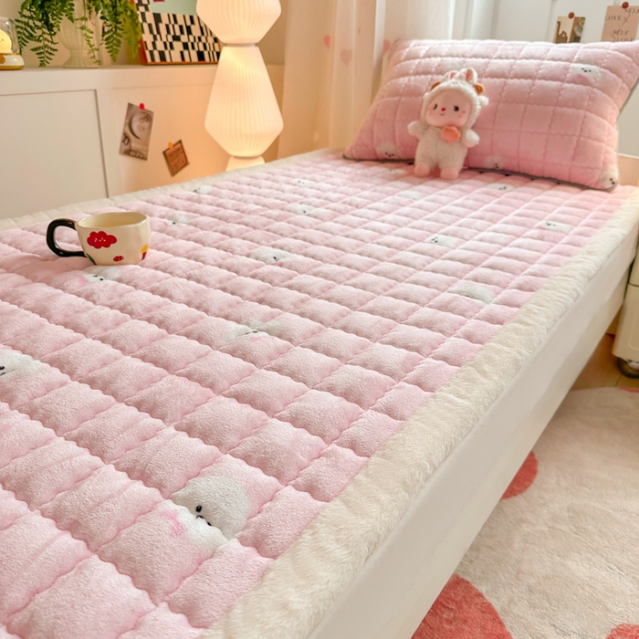 91家纺网 家纺一手货源 找家纺 韩巢家纺 2025款秋冬季上下铺牛奶绒床垫床护垫学生床褥子宿舍寝室床褥铺底 暖绒-绒绒小狗-粉