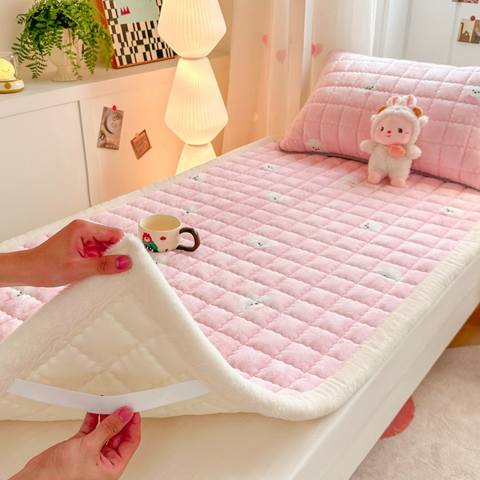 91家纺网 家纺一手货源 找家纺 韩巢家纺 2025款秋冬季上下铺牛奶绒床垫床护垫学生床褥子宿舍寝室床褥铺底 暖绒-绒绒小狗-粉