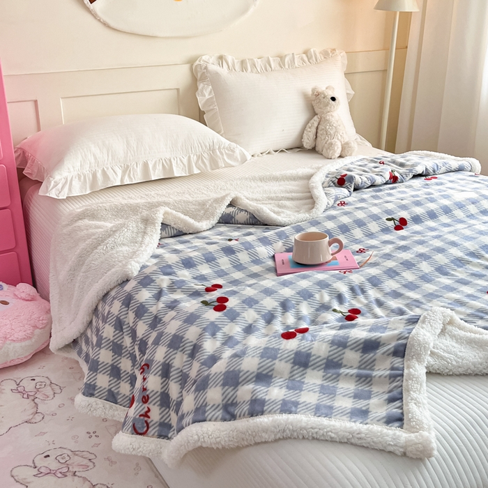 91家纺网 家纺一手货源 找家纺 川悦生活 2025新款牛奶绒羊羔绒毯子毛毯 毛毯青禾车厘