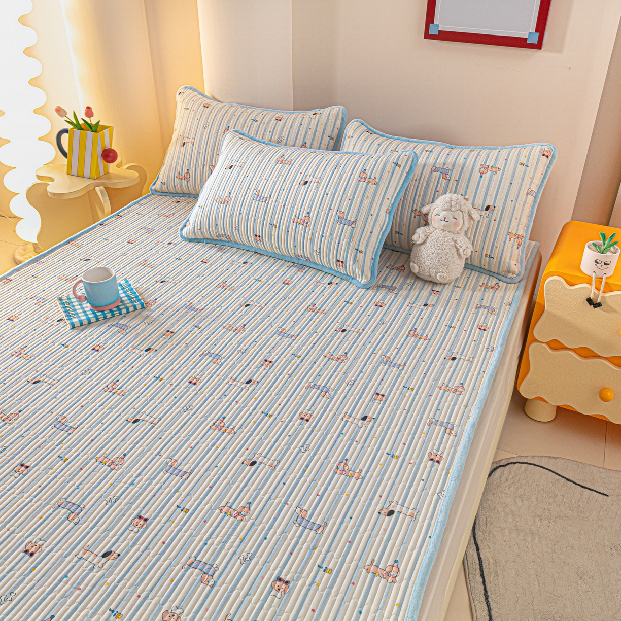 91家纺网 家纺一手货源 找家纺 恒尚居 2025新款A版全棉B版牛奶绒夹棉床褥垫A类四季可用学生床垫-秋冬款三件套系列三 机灵旺仔【A纯棉-B牛奶绒】