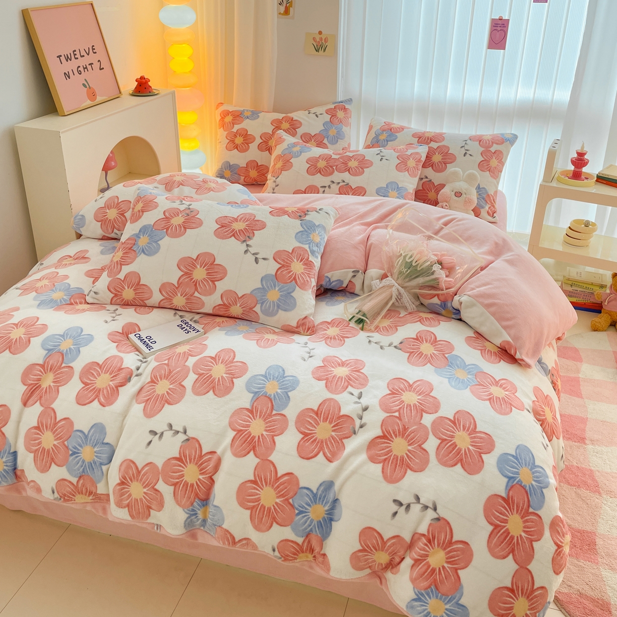 91家纺网 家纺一手货源 找家纺 启发 2025新款高克重小清新牛奶绒印花四件套 花环