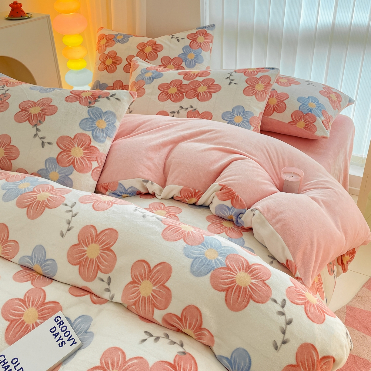 91家纺网 家纺一手货源 找家纺 启发 2025新款高克重小清新牛奶绒印花四件套 花环