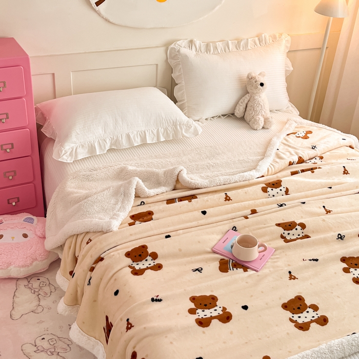 91家纺网 家纺一手货源 找家纺 川悦生活 2025新款牛奶绒羊羔绒毯子毛毯 毛毯酥酥小熊