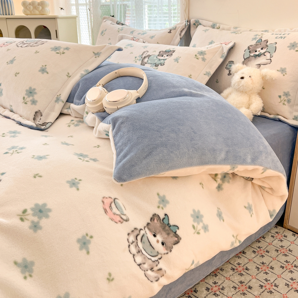 91家纺网 家纺一手货源 找家纺 启发 2025新款高克重小清新牛奶绒印花四件套 花精灵