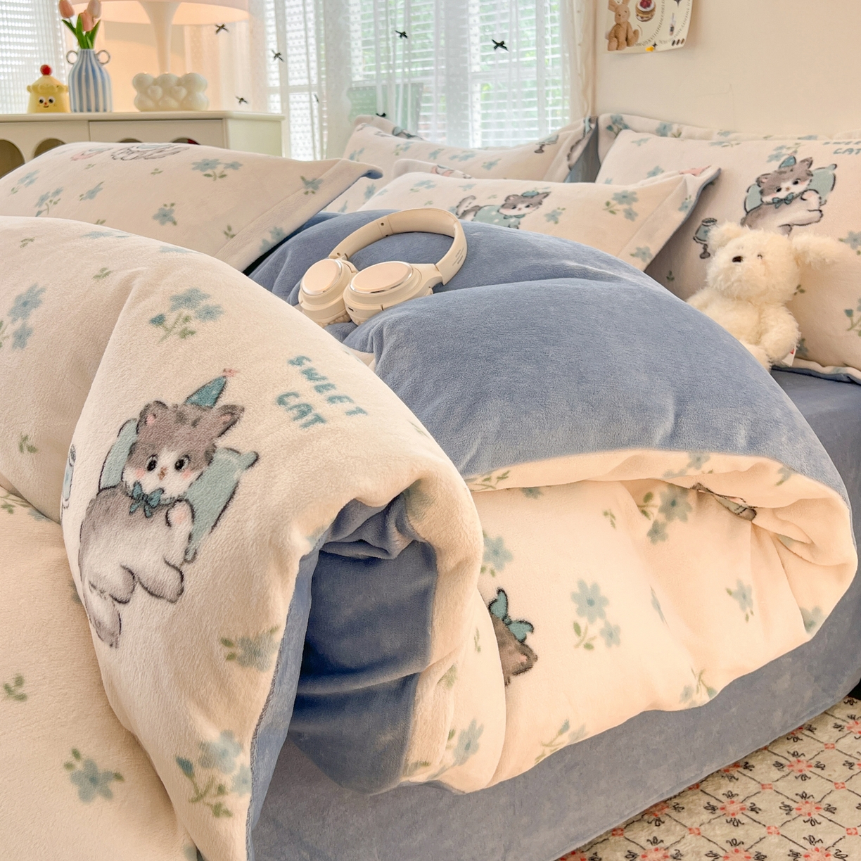 91家纺网 家纺一手货源 找家纺 启发 2025新款高克重小清新牛奶绒印花四件套 花精灵