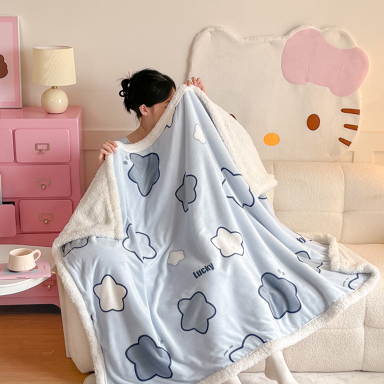 91家纺网 家纺一手货源 找家纺 川悦生活 2025新款牛奶绒羊羔绒毯子毛毯 毛毯天空星系