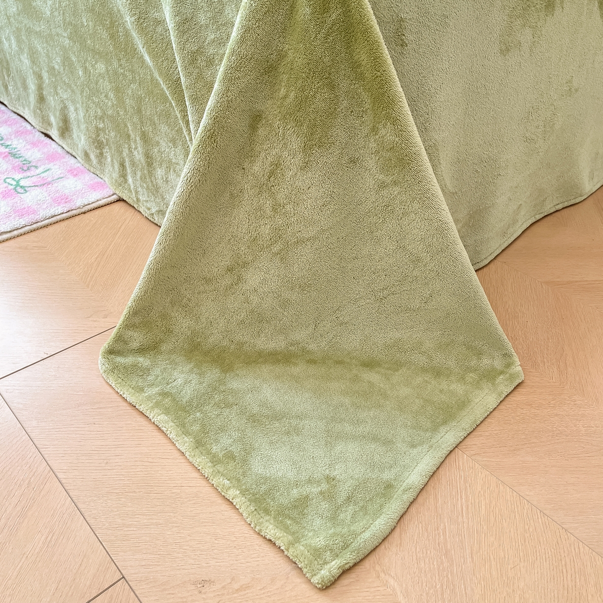 91家纺网 家纺一手货源 找家纺 启发 2025新款高克重小清新牛奶绒印花四件套 花开似锦