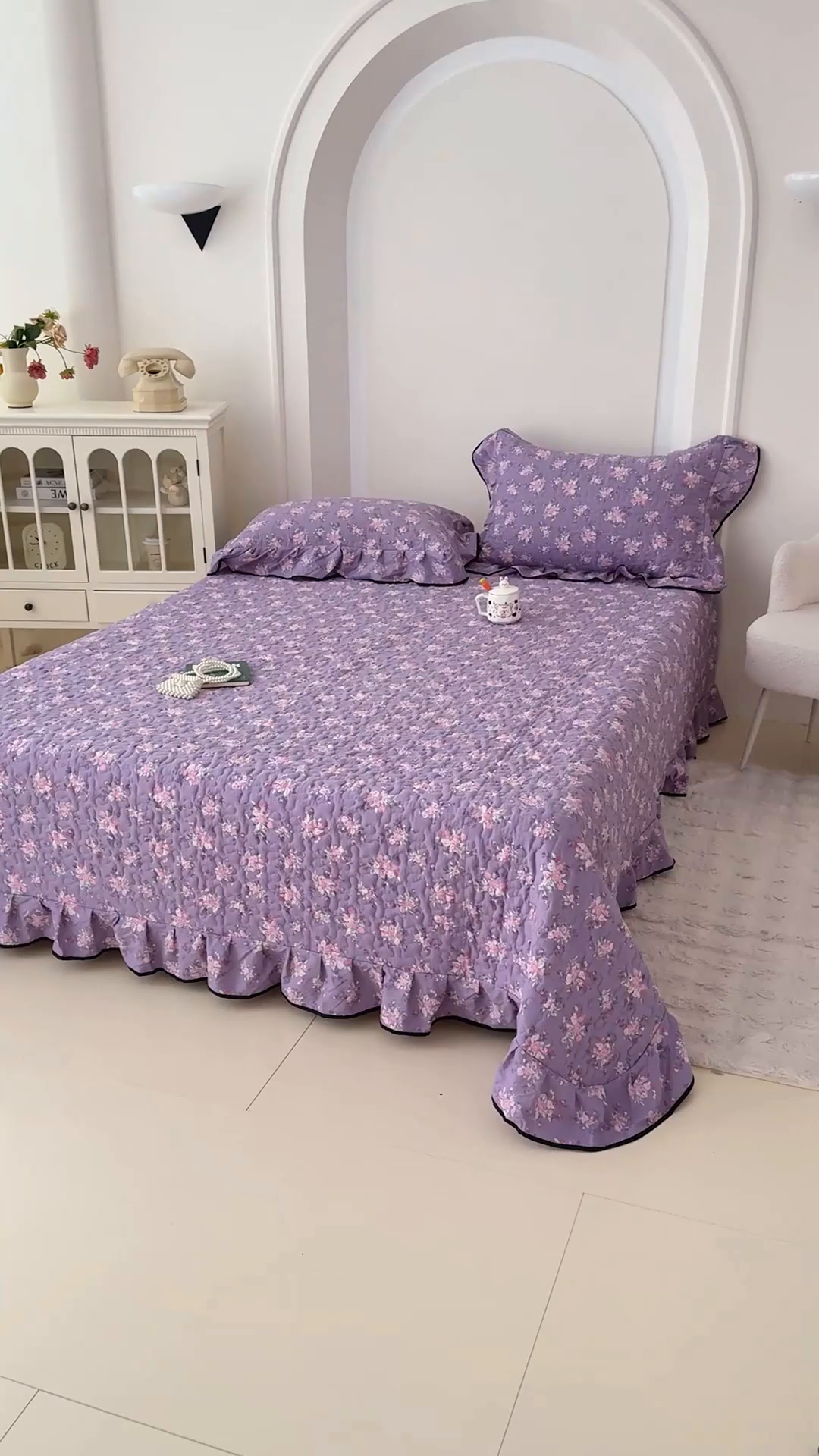 91家纺网 家纺一手货源 找家纺 小萌虎 2025新款A类云感原麻双层纱花边床盖三件套 紫韵【花边款】