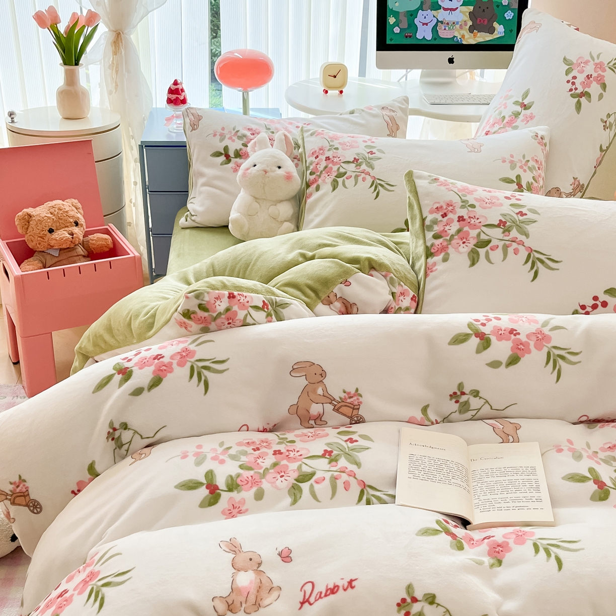 91家纺网 家纺一手货源 找家纺 启发 2025新款高克重小清新牛奶绒印花四件套 花之恋