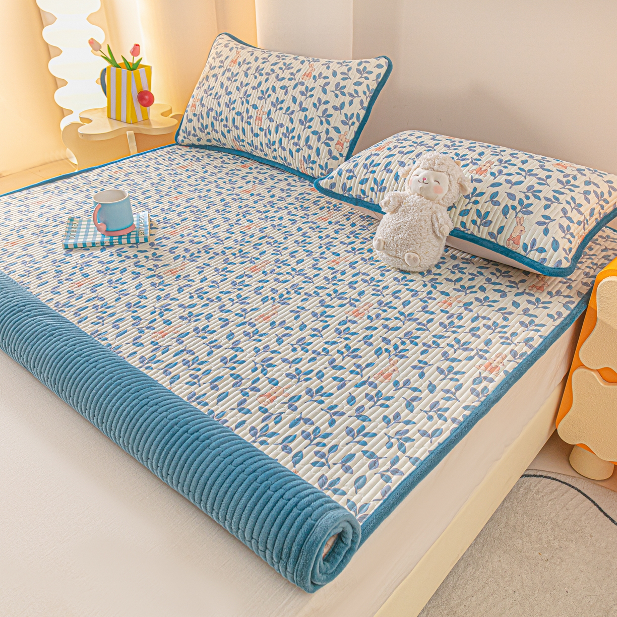 91家纺网 家纺一手货源 找家纺 恒尚居 2025新款A版全棉B版牛奶绒夹棉床褥垫A类四季可用学生床垫-秋冬款三件套系列二 菲菲兔【A纯棉-B牛奶绒】