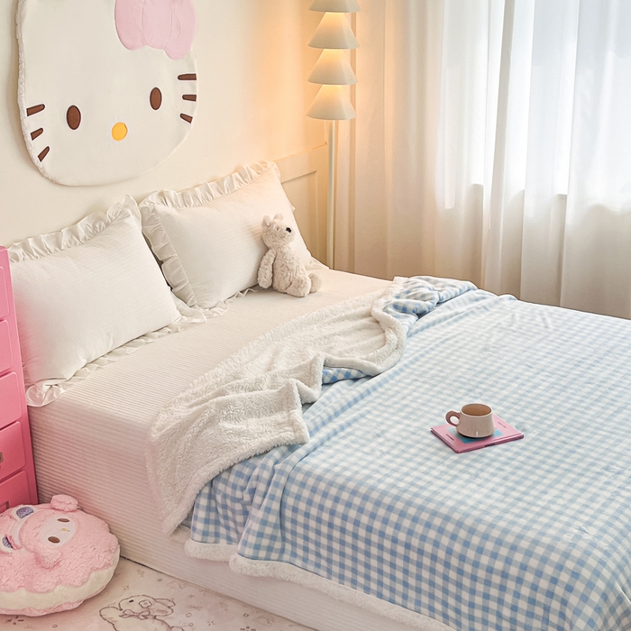 91家纺网 家纺一手货源 找家纺 川悦生活 2025新款牛奶绒羊羔绒毯子毛毯 毛毯小屋格格奶蓝